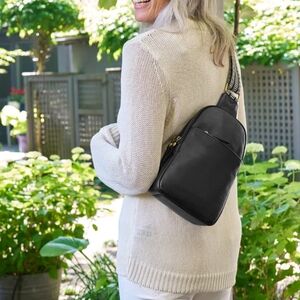 NWT HOBO Cass Sling Backpack